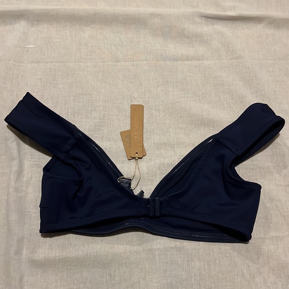 Skims sculpting swim off shoulder top - Picture 2 of 3